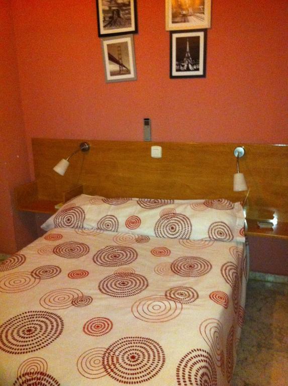 Hostal Neptuno กาเซเรส ห้อง รูปภาพ