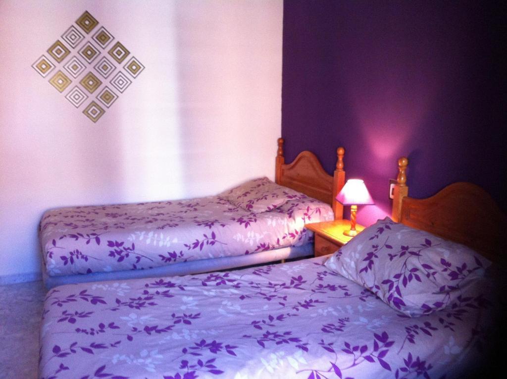 Hostal Neptuno กาเซเรส ภายนอก รูปภาพ