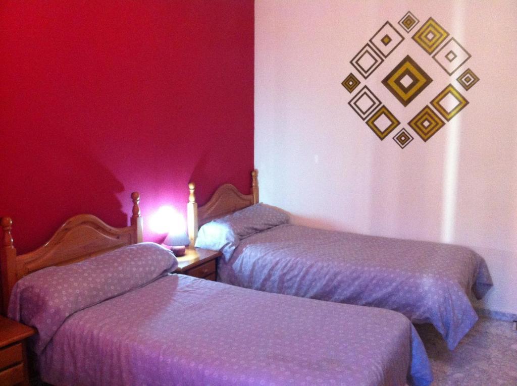 Hostal Neptuno กาเซเรส ภายนอก รูปภาพ