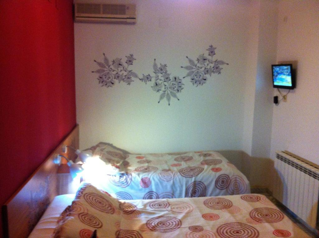 Hostal Neptuno กาเซเรส ห้อง รูปภาพ